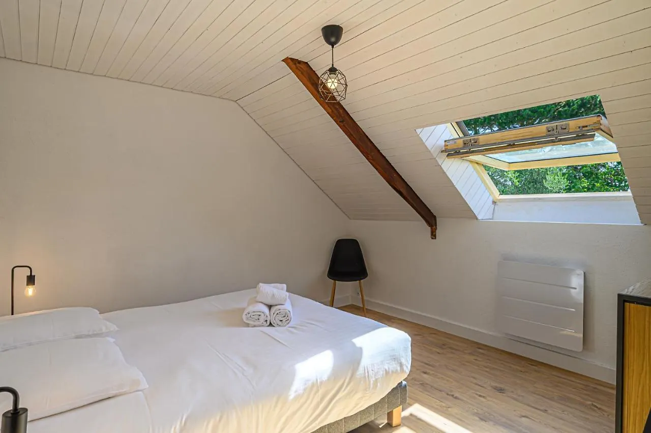 Hébergement de vacances Villa LA CALYPSO - Magnifique longère avec piscine ! à Noyalo France