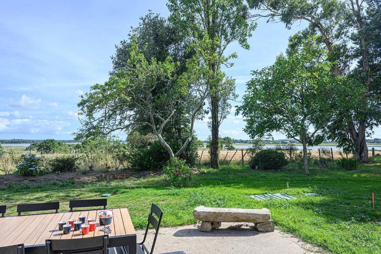 Villa LA CALYPSO - Magnifique longère avec piscine ! à Noyalo