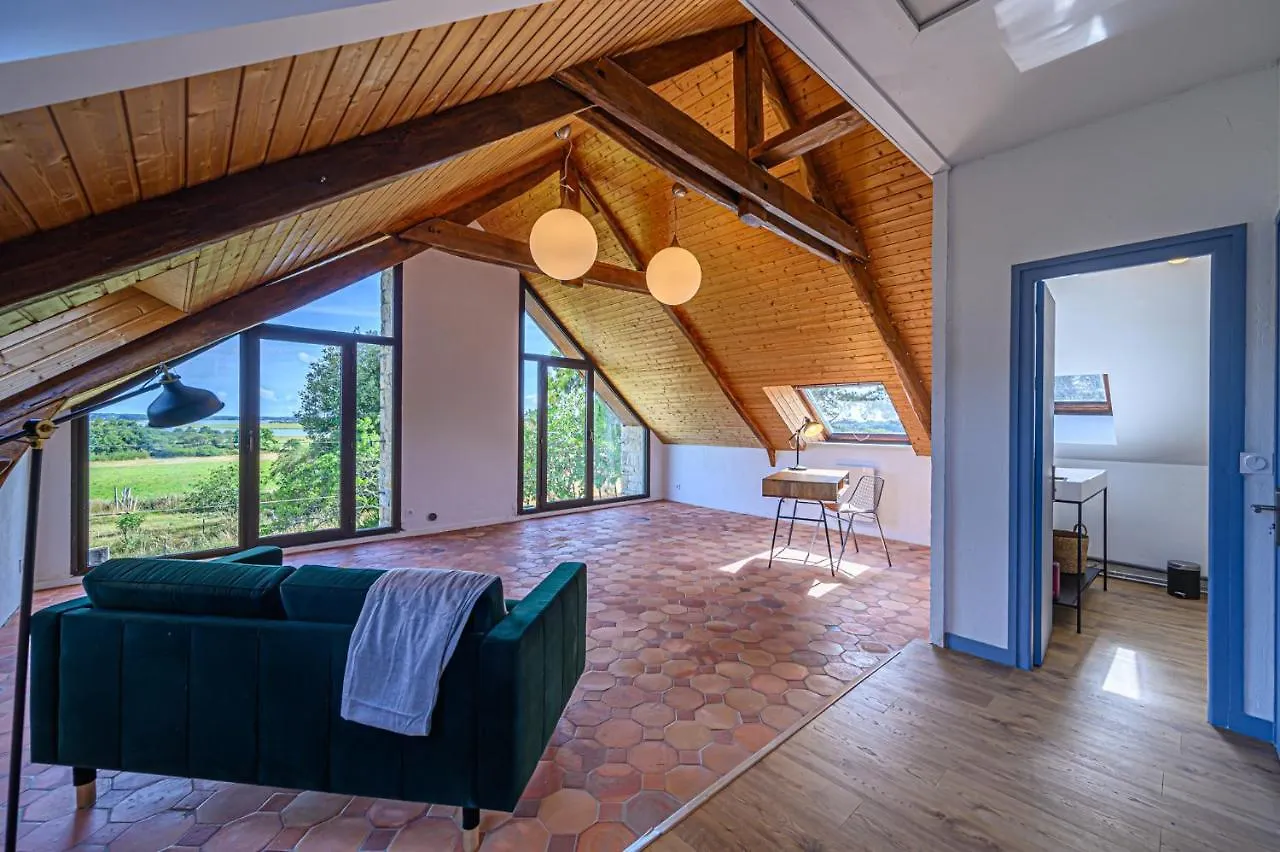 Hébergement de vacances Villa LA CALYPSO - Magnifique longère avec piscine ! à Noyalo